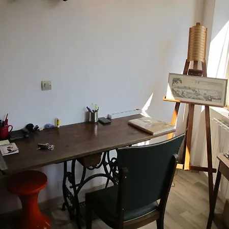 Charming And Sunny Apartment